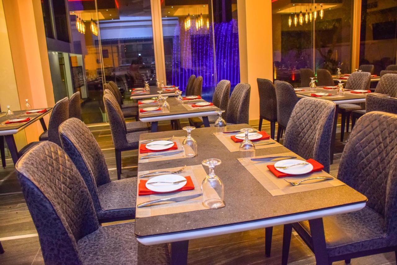 Ruvisha Beach Hotel Негомбо Екстер'єр фото