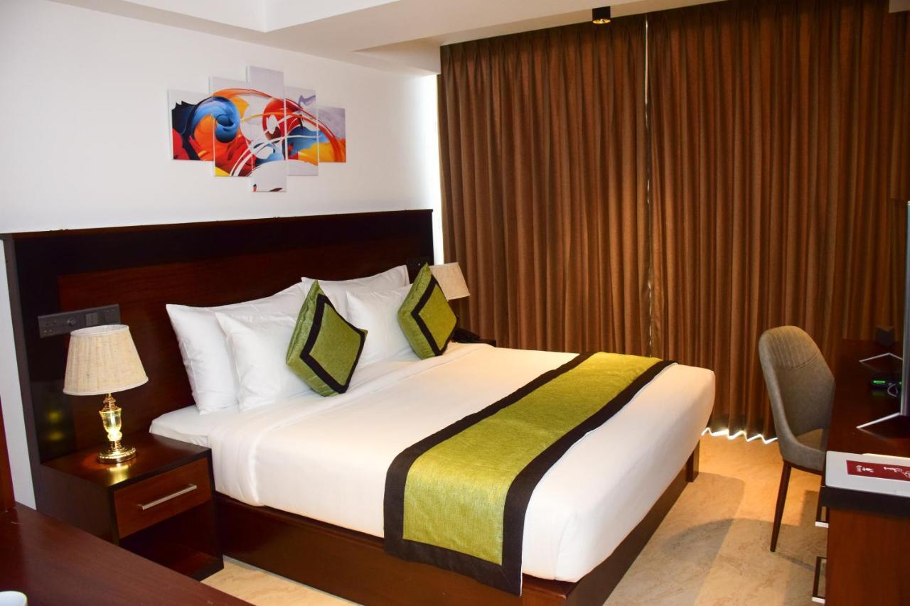 Ruvisha Beach Hotel Негомбо Екстер'єр фото
